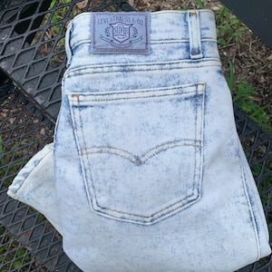 Vintage LEVI Silver Medal Acid Wash Jeans