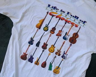 Vintage Guitar Graphic Tee