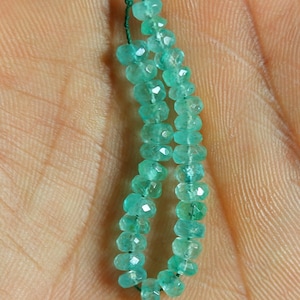 31 cuentas - Rondelle facetado de esmeralda de 4 mm - Cuentas de esmeralda de calidad AAA+ - Esmeralda transparente y verde menta - Esmeralda natural de Rusia.