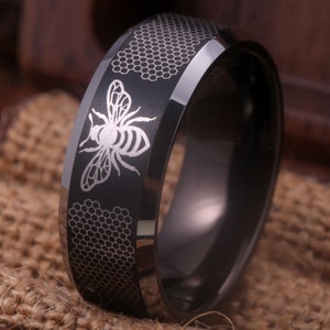 Biene Ring Wolfram Ring Schwarz Wolfram Ring Biene Ring Honigbiene Ring Wabenring Ehering frei benutzerdefinierte Gravur Innenring Schlichter winziger Bienenring