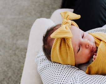 gender neutral swaddle set