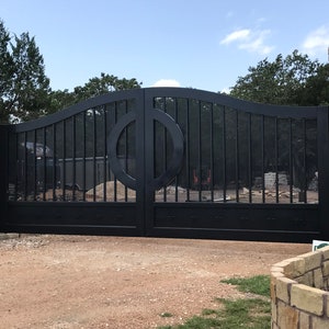Driveway /Estate gates / wrought iron “The Austin gate”