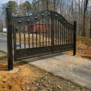 Driveway /Estate gates / wrought iron “The Mayeaux gate”