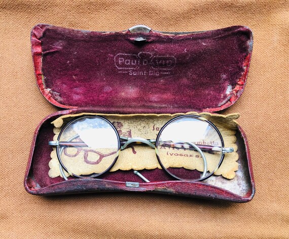 Superb 1920s French Round Eyeglasses