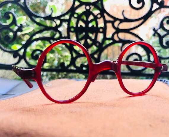 Fabulous 1940s French Round Eyeglasses
