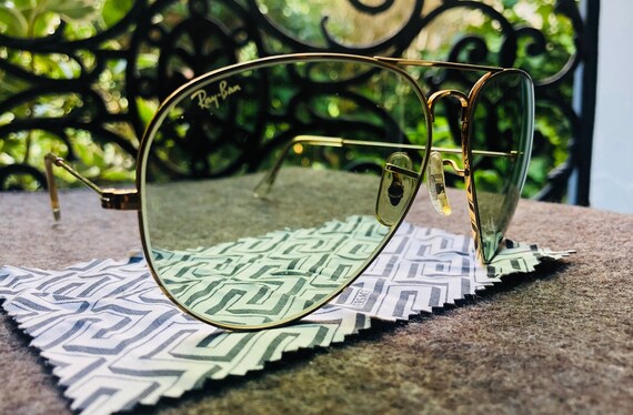 Vintage Ray Ban B&L Aviator Gold Vintage Sunglasse