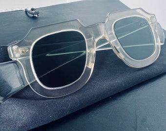 【1940-50s】Frame FRANCE”Sunglasses ” FRAME FRANCE – grandguignol