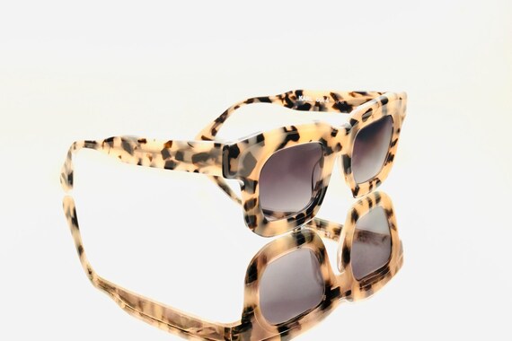 Amazing Rectangular Ivory & Black Tortoise Sungla… - image 5