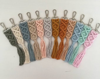 macrame keychain/bulk favor/ 2 mm cotton rope/ cheap favor/macrame  keychain bulk/wholesale/ wedding gift/wedding favor/gift