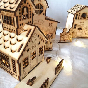 Grande Maison en bois style Boutiques village de noël avec LED image 4