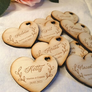 Marque place en bois étiquette prénom invité, forme coeur, mariage image 3