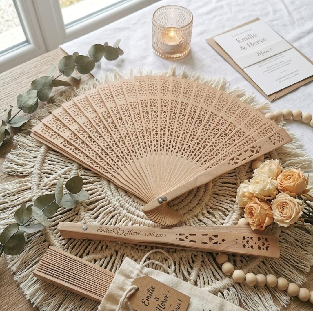 Éventail bois personnalisé – gravure noms/date – avec ou sans pompon ou ruban de soie – cadeau invités mariage été - France