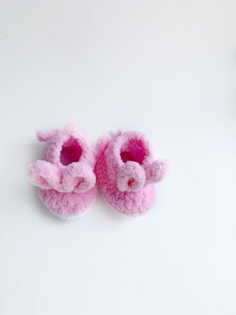 Unisex baby bunny booties Newborn crochet  rabbit booties Crochet baby shoes Handmade Crochet baby boots Soft plush bunnies booties