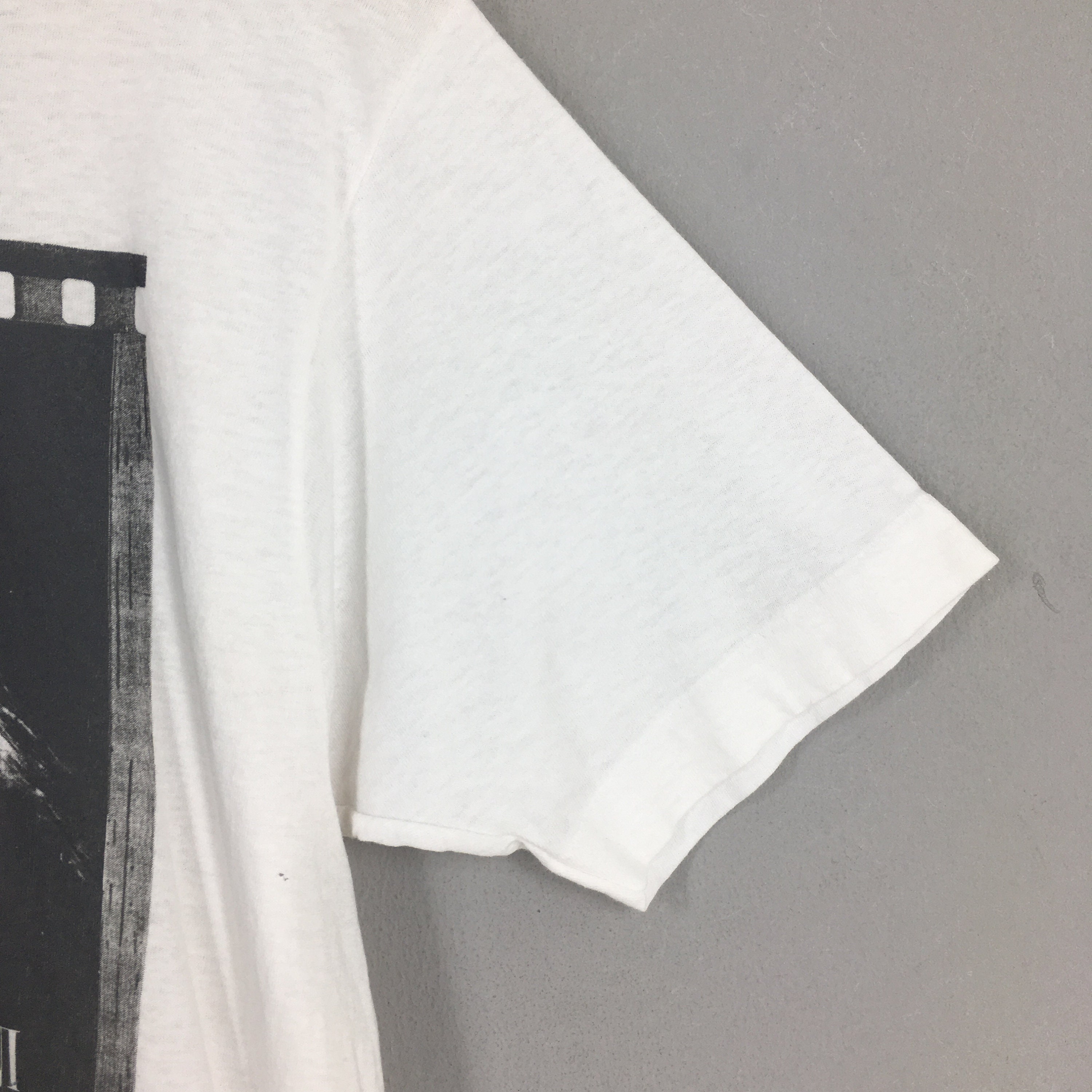 Vintage 90's Emporio Armani Photo Print Kissing Tshirt Large 1980s