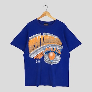Vintage 90s New York Knicks NBA Blue T shirt Large New York Knicks Basketball Athletic Shirt NY Knicks Printed Tee NY Knicks Jersey Size L
