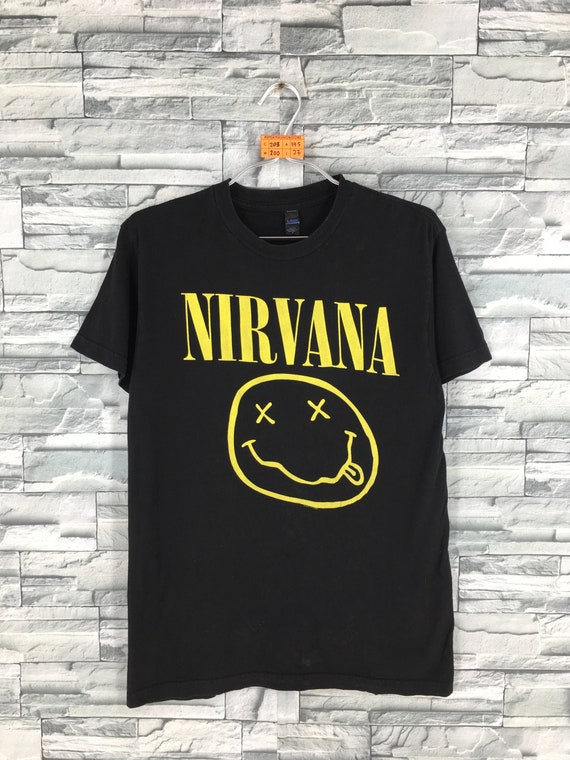 Nirvana Smile Tshirt Medium Grunge Rock Kurt Cobain Band Punk Etsy