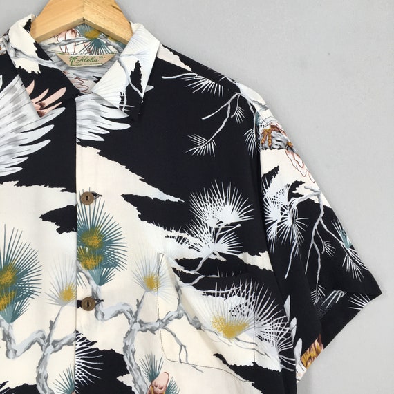 Vintage Hawaiian Aloha Japanese Eagles Rayon Shir… - image 2