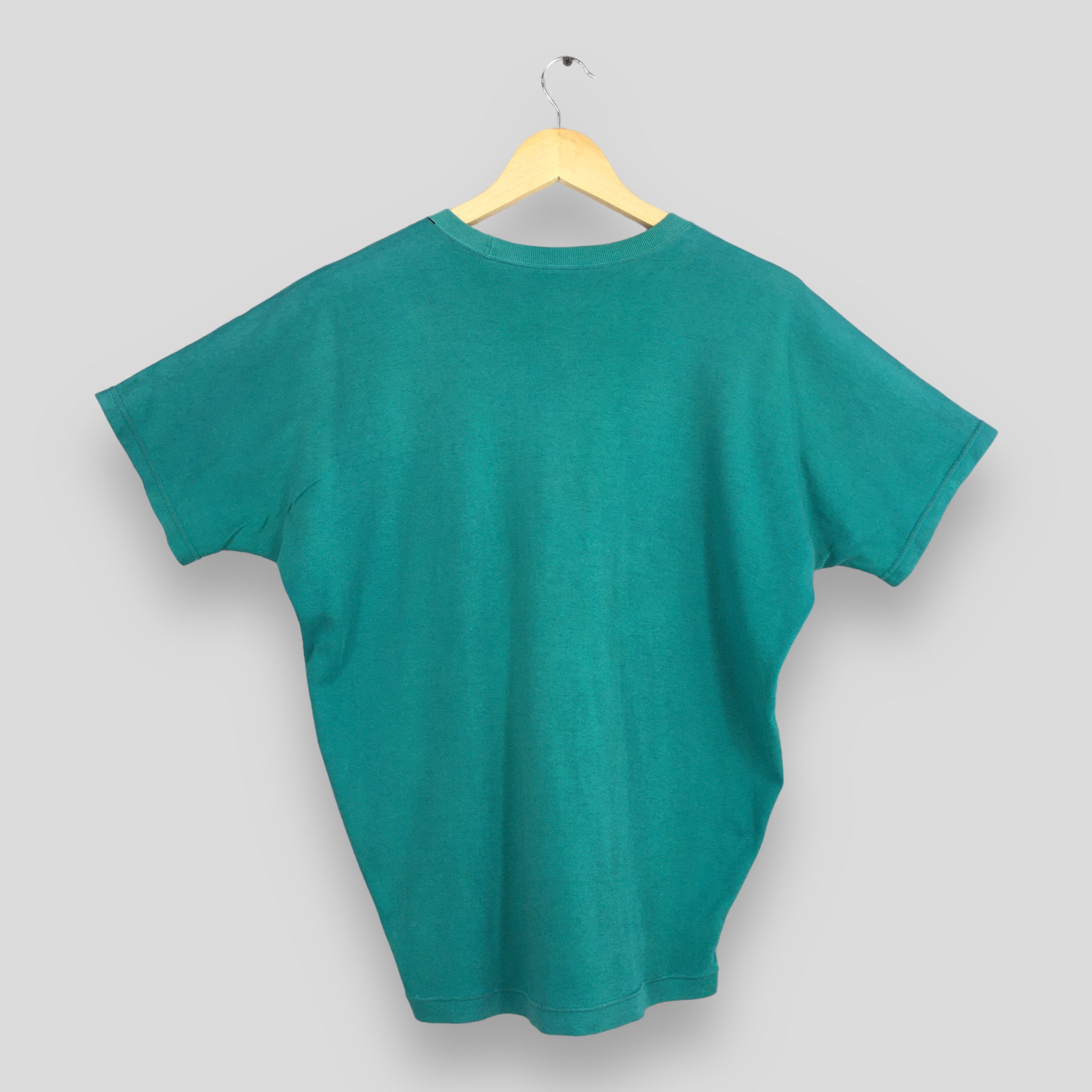 Vintage 1980s Issey Skyline Design Batwing Tshirt Medium