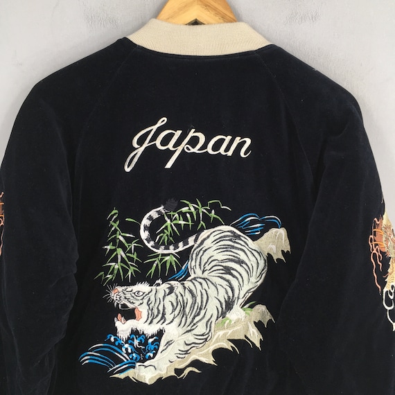 Vintage Sukajan Souvenir White Tiger Bomber Jacket Medium Vintage Sukajan Souvenir White Tiger Bomber Jacket Medium
