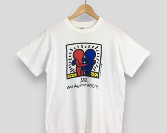 Camiseta vintage de Keith Haring de 1993 con diseño de abrazo pop art, tamaño mediano, obra de arte de Keith Haring contra el sida, ropa de calle, grafiti de los 80, camisetas blancas, talla M
