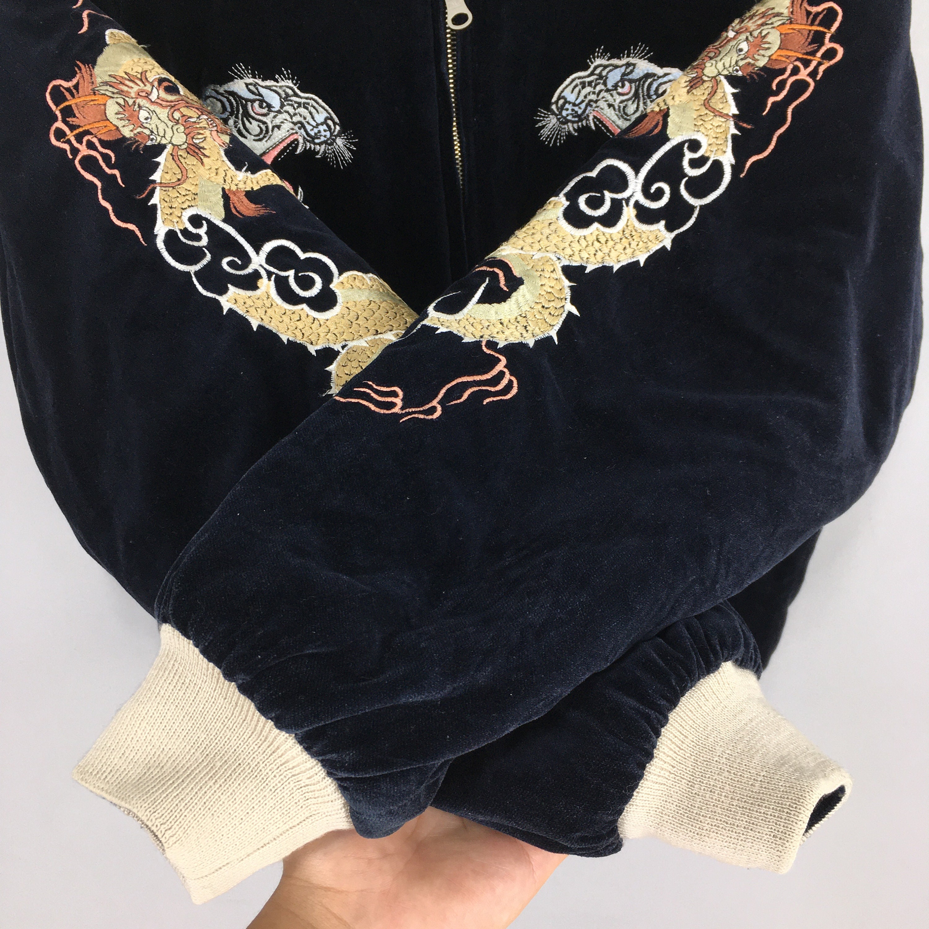 Vintage Sukajan Souvenir White Tiger Bomber Jacket Medium Vintage Sukajan Souvenir White Tiger Bomber Jacket Medium