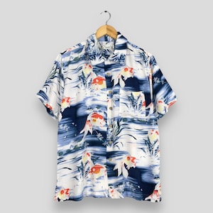 Vintage 90s Hawaiian Japanese Gold Fish Rayon Shirt Medium 90s Hawaii Fish Koi Alohha Tropical Sun Surf Japan Toyo Shirt Buttondown Size M