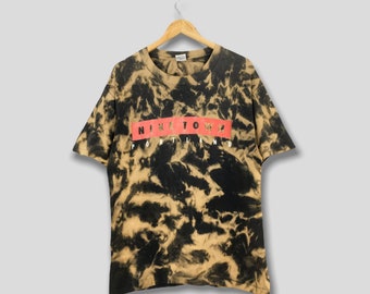 Vintage 90's Nike Town Portland Bleach Tie-Dye Tshirt Medium Nike Town Portland Shirt Nike Swoosh Nike Swoosh Sportswear Tees Size M