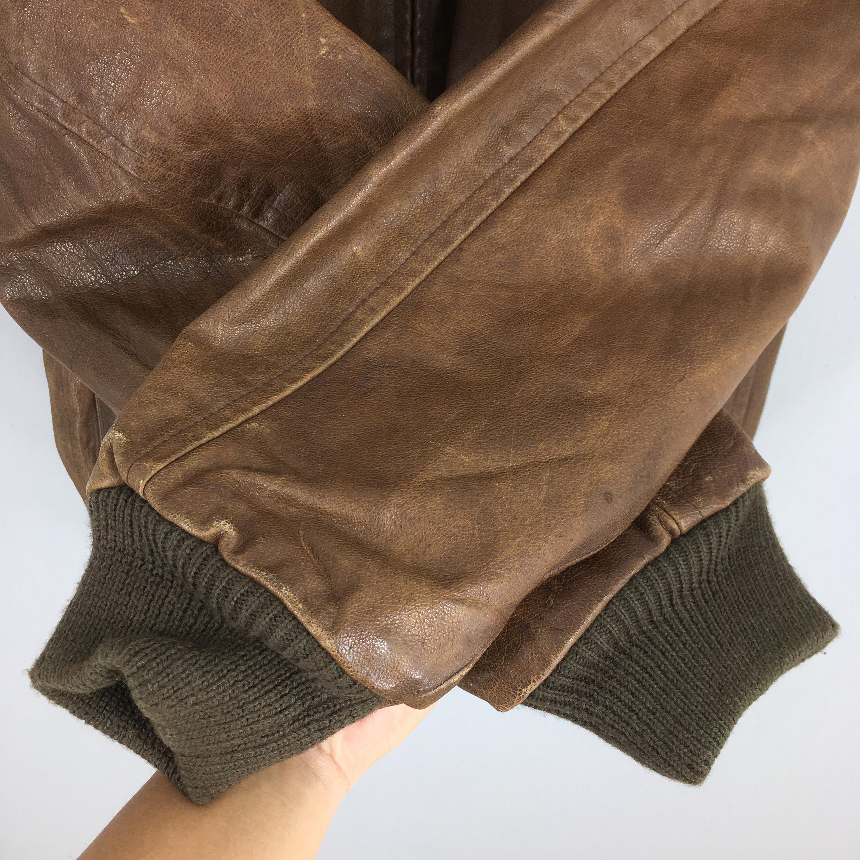 Vintage FW 88/89 Emporio Armani Shearling Flight Bomber Vintage FW 88/89 Emporio Armani Shearling Flight Bomber