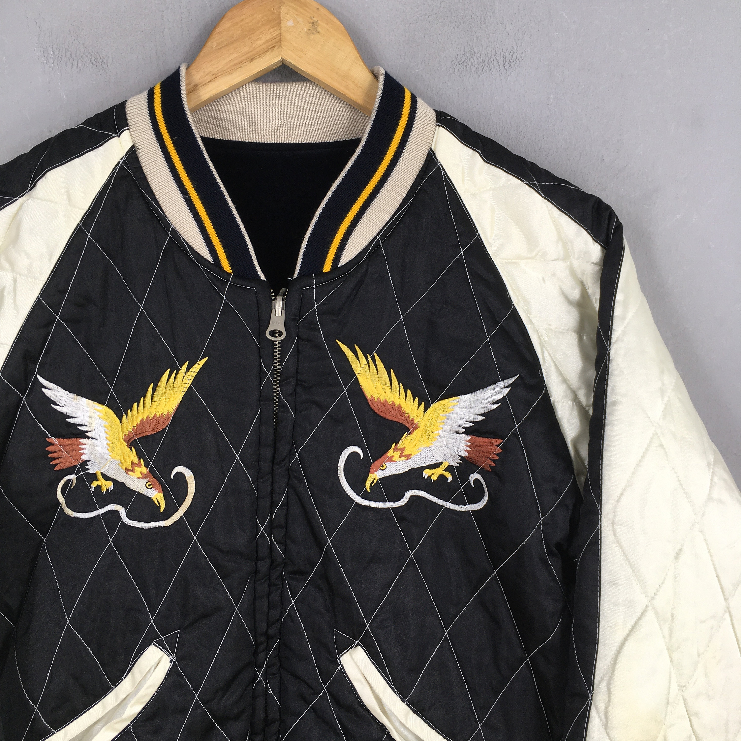 Vintage Sukajan Souvenir White Tiger Bomber Jacket Medium Vintage Sukajan Souvenir White Tiger Bomber Jacket Medium