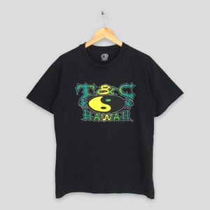 Vintage 90&#39;s T&C Surf Designs Yin Yang Surfing Black T shirt Medium Hawaii Pipeline Beach Surfing Hawaiian Ocean Wave Surfer Tee Size M