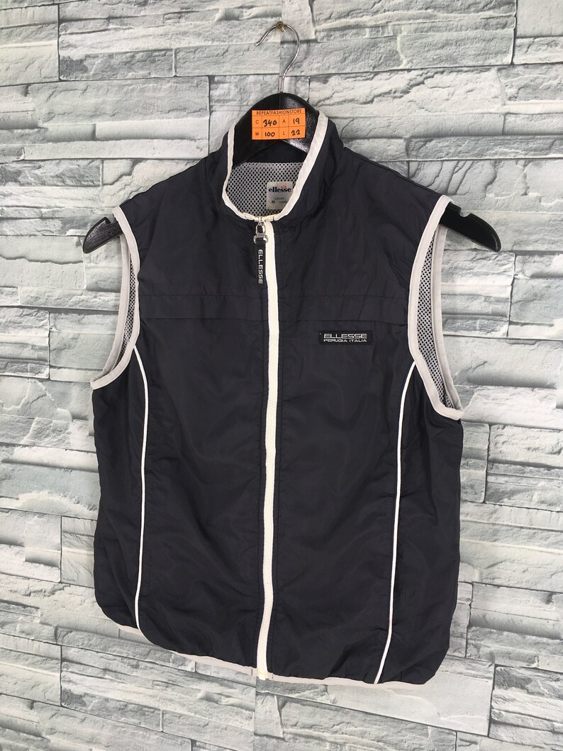 Vintage 90/'s ELLESSE Vest Jacket Ladies Medium Ellesse Italia Sportswear Black Zipper Sleeveless Jacket Ellesse Sports Light Jacket Size M