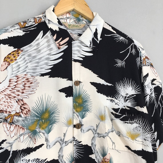 Vintage Hawaiian Aloha Japanese Eagles Rayon Shir… - image 3