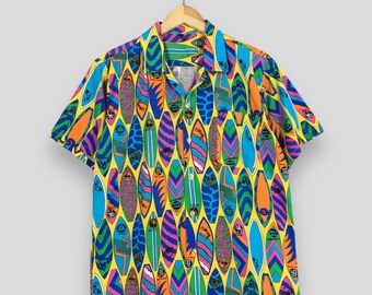 Vintage 80-tals Hawaiianska Aloha Surfbrädeskjortor Medium 1980-tals Surfkläder Flerfärgade Hawaii USA Surfing Beachwear Ocean Wave Surf Buttondown Storlek M