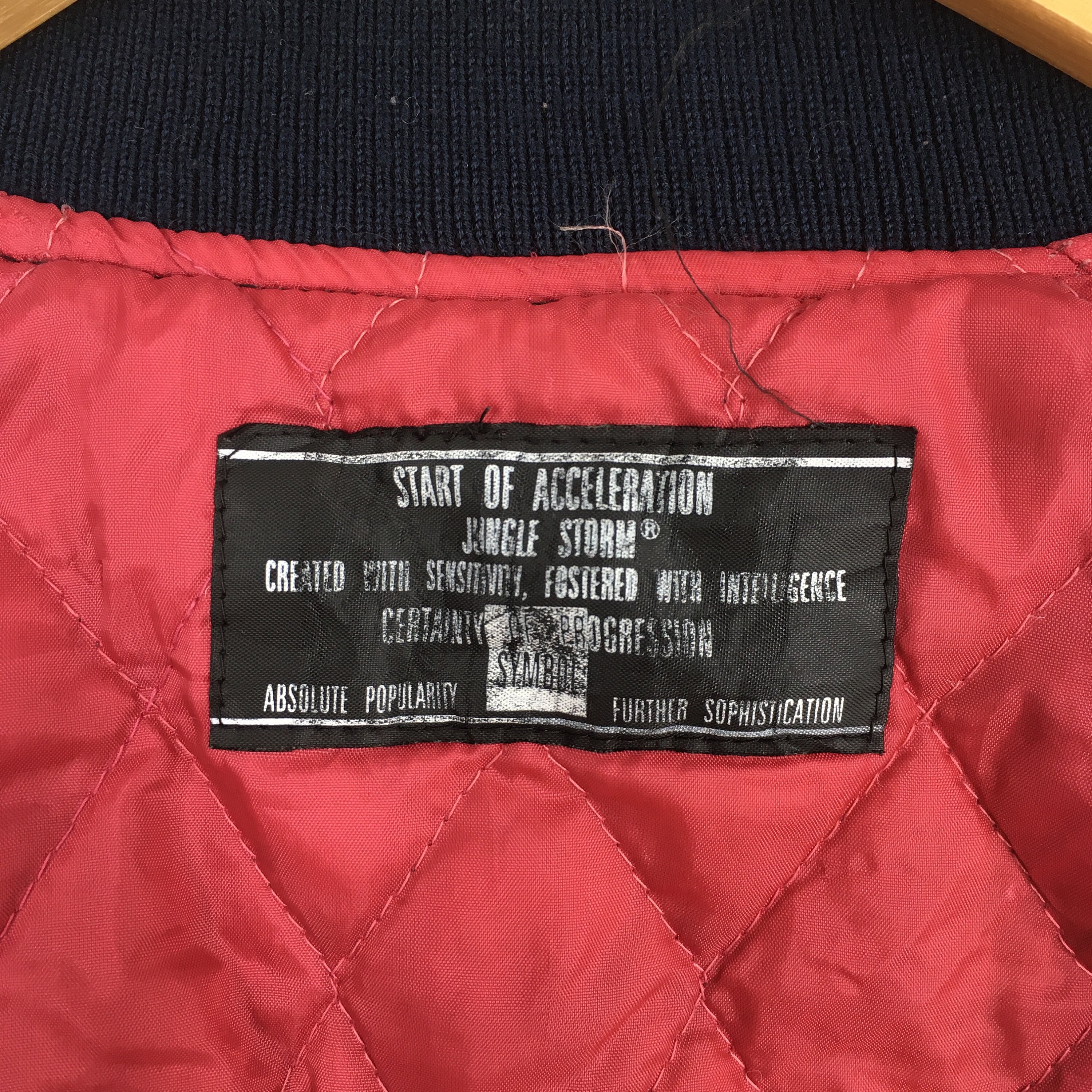 Vintage Sukajan Souvenir Tiger Head Bomber Jacket Medium Vintage Sukajan Souvenir Tiger Head Bomber Jacket Medium