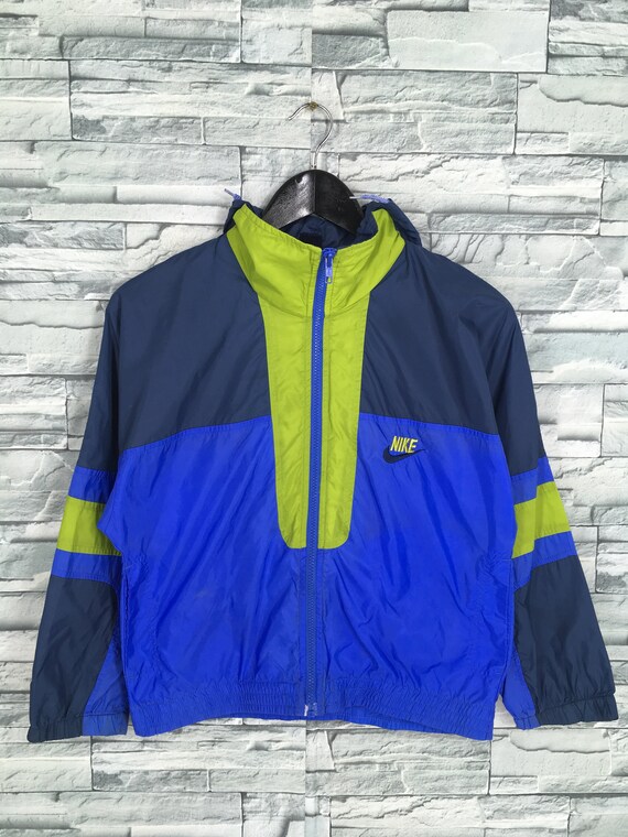 nike windbreaker women's canada