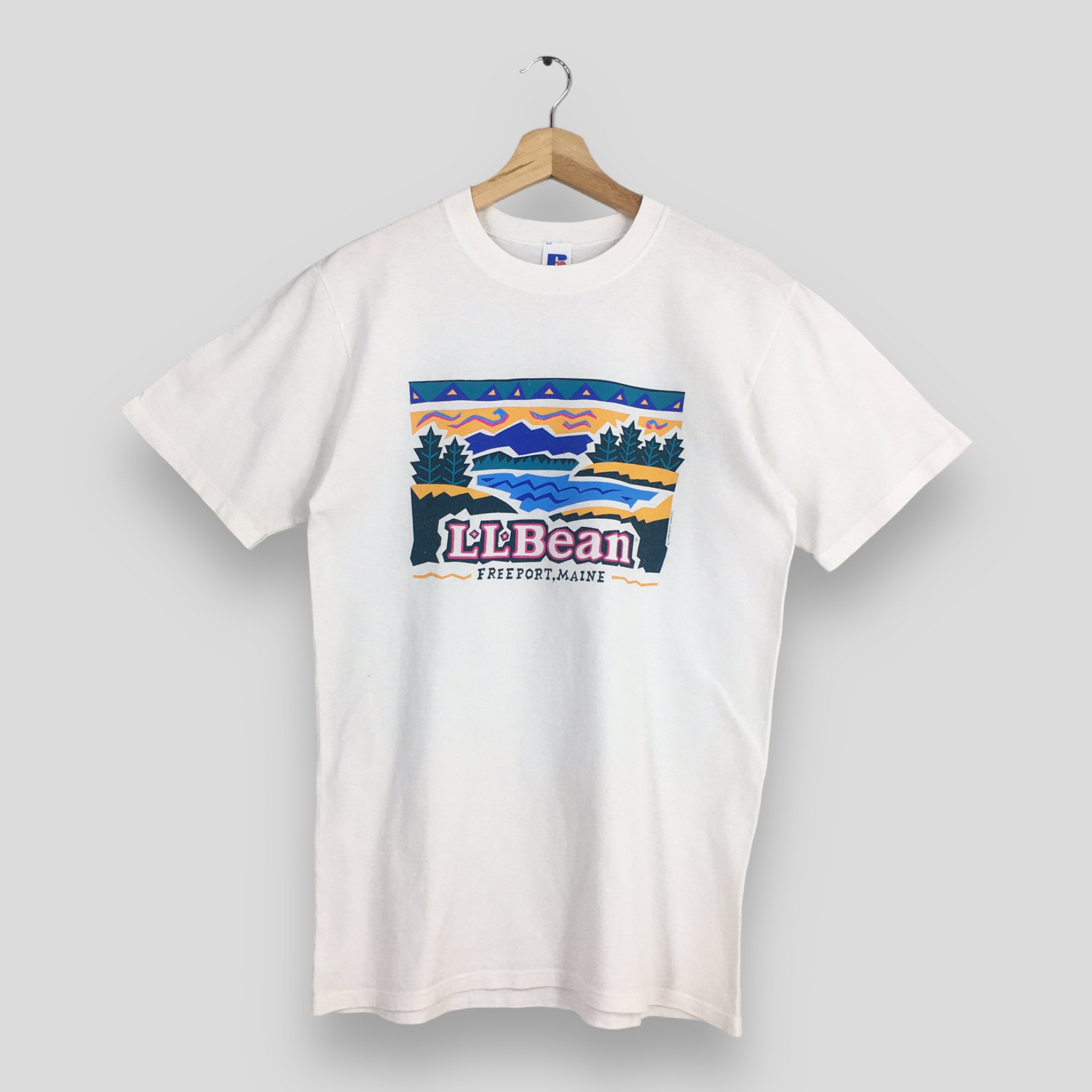 Vintage 90s LL Bean Outdoor Hiking White Tshirt Medium LL