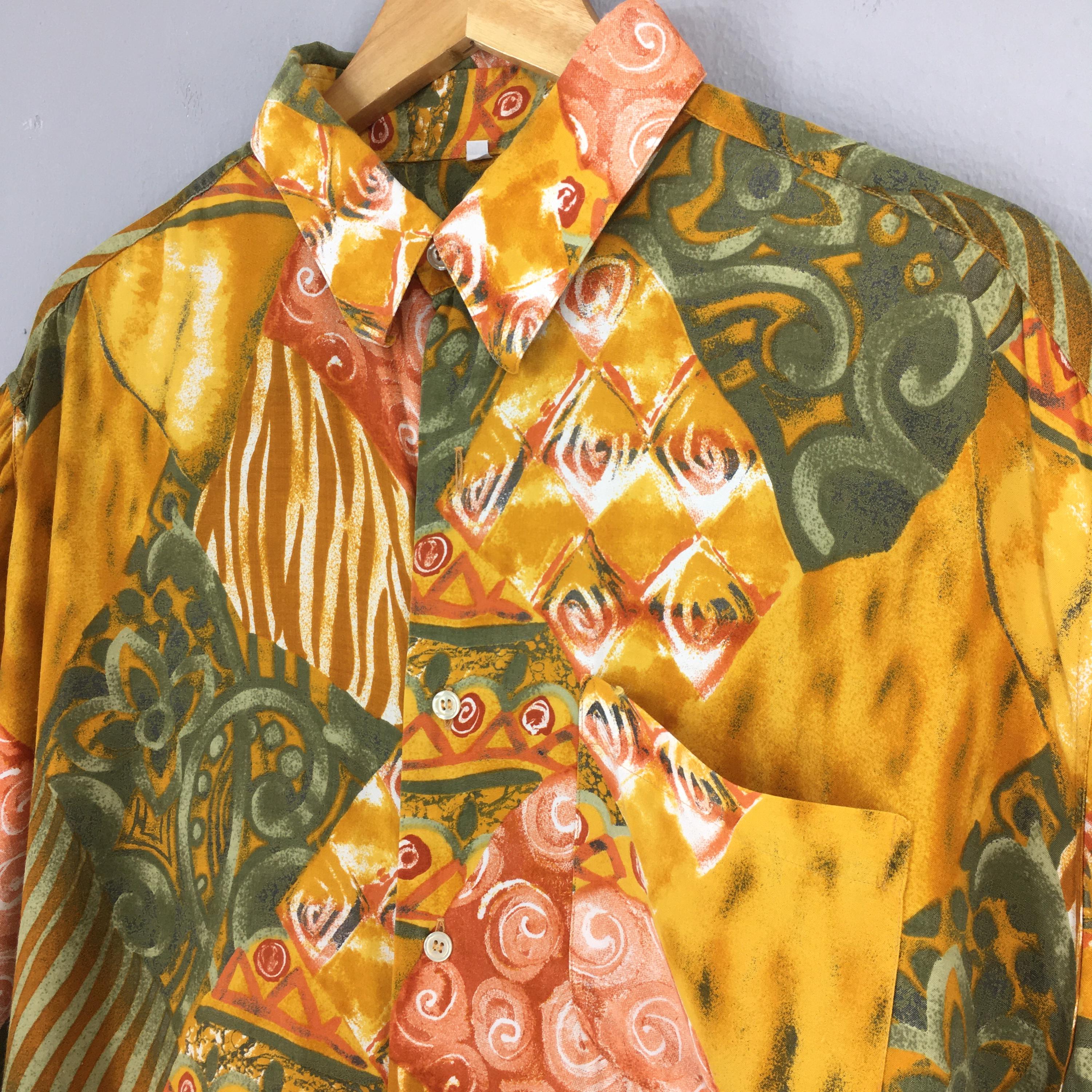 Vintage 90s Novelty Baroque Psychedelic Pattern Rayon Shirt