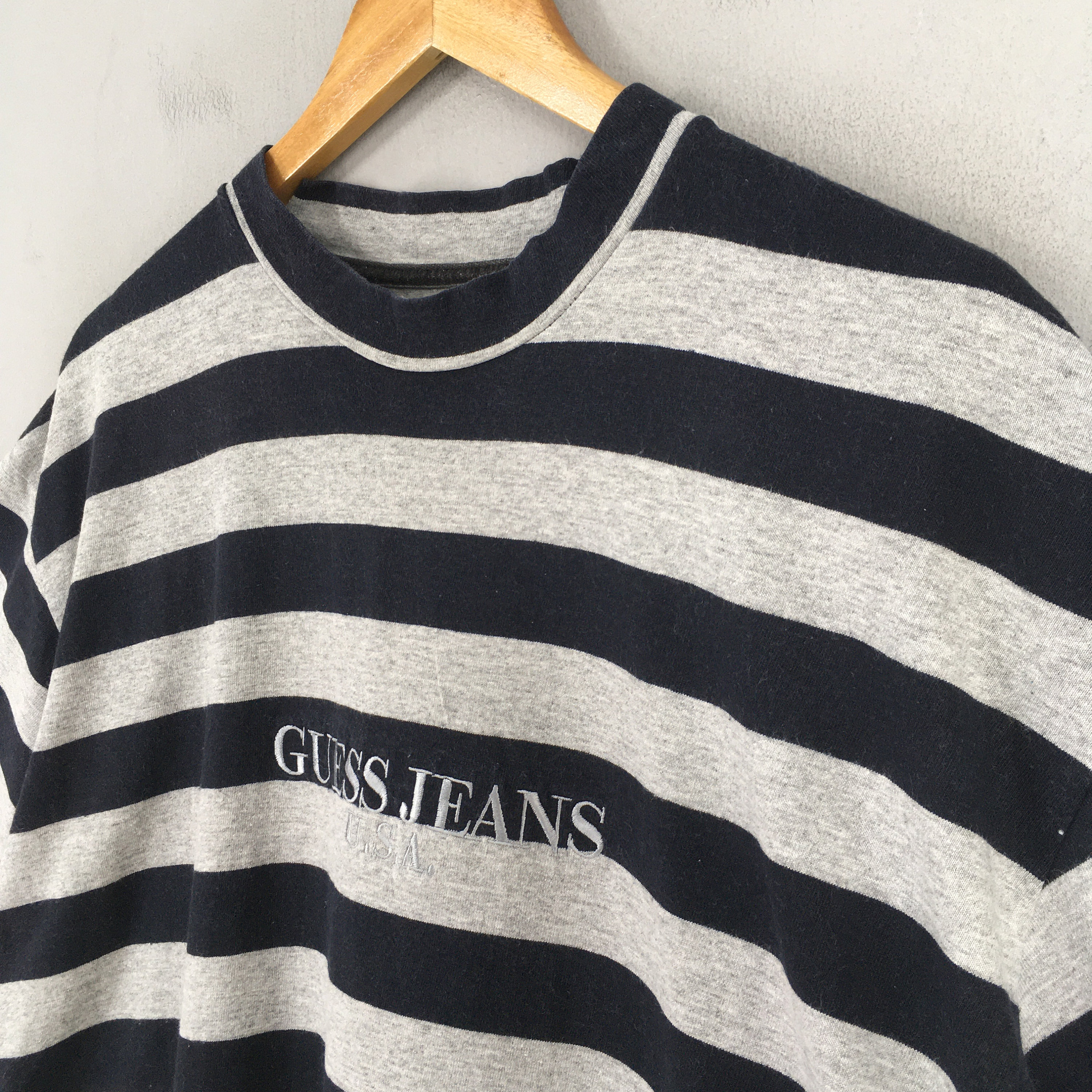 Guess striped sweatshirt hot sale