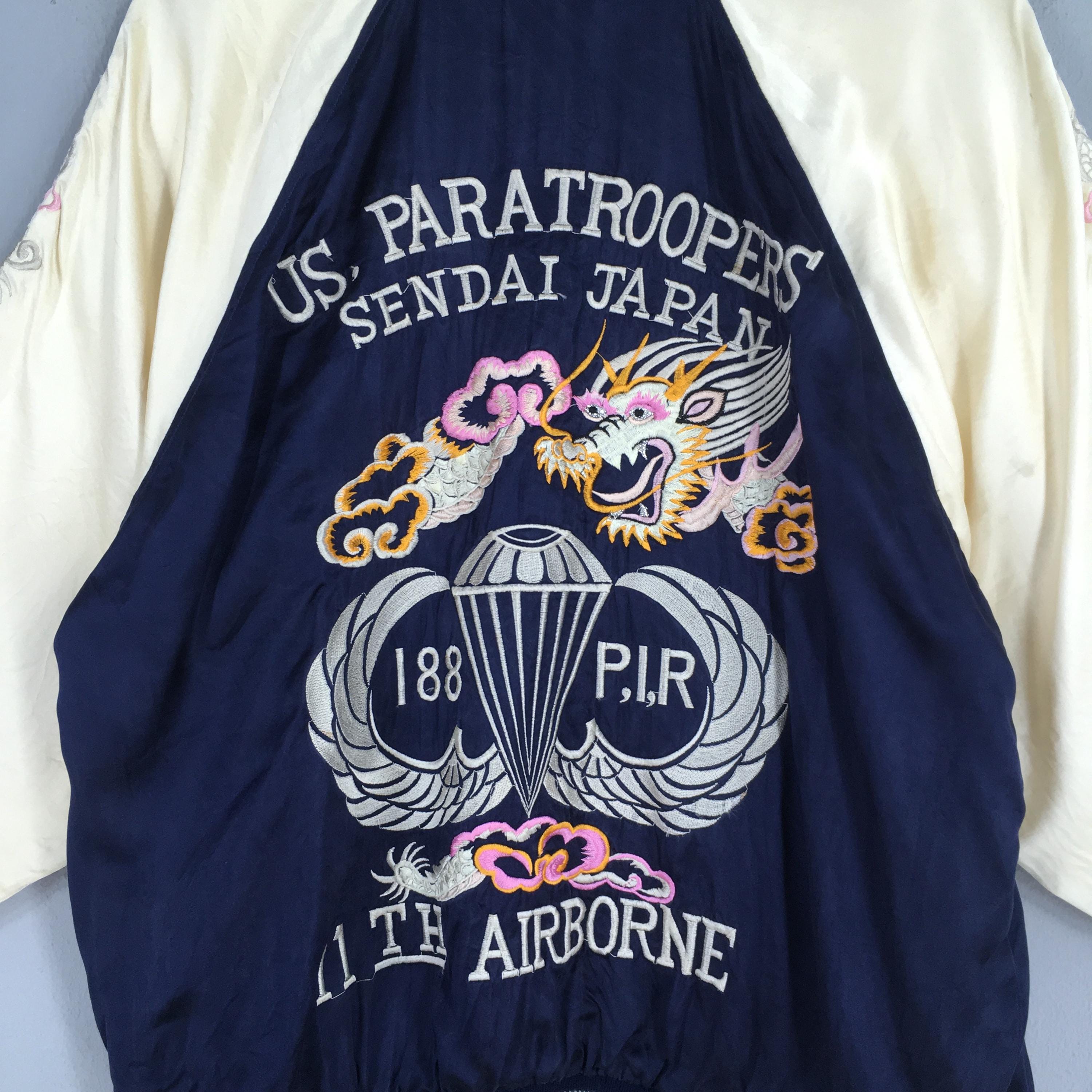 Vintage 90's Sukajan Yokosuka Dragon Souvenir Jacket Large Sukajan