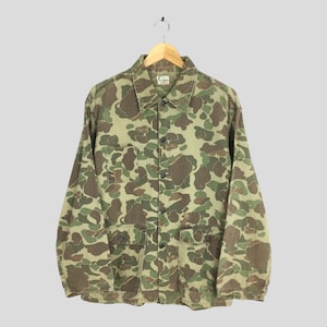 70s Frogskin Duck Camo Jacket - Medium | Vintage Button up