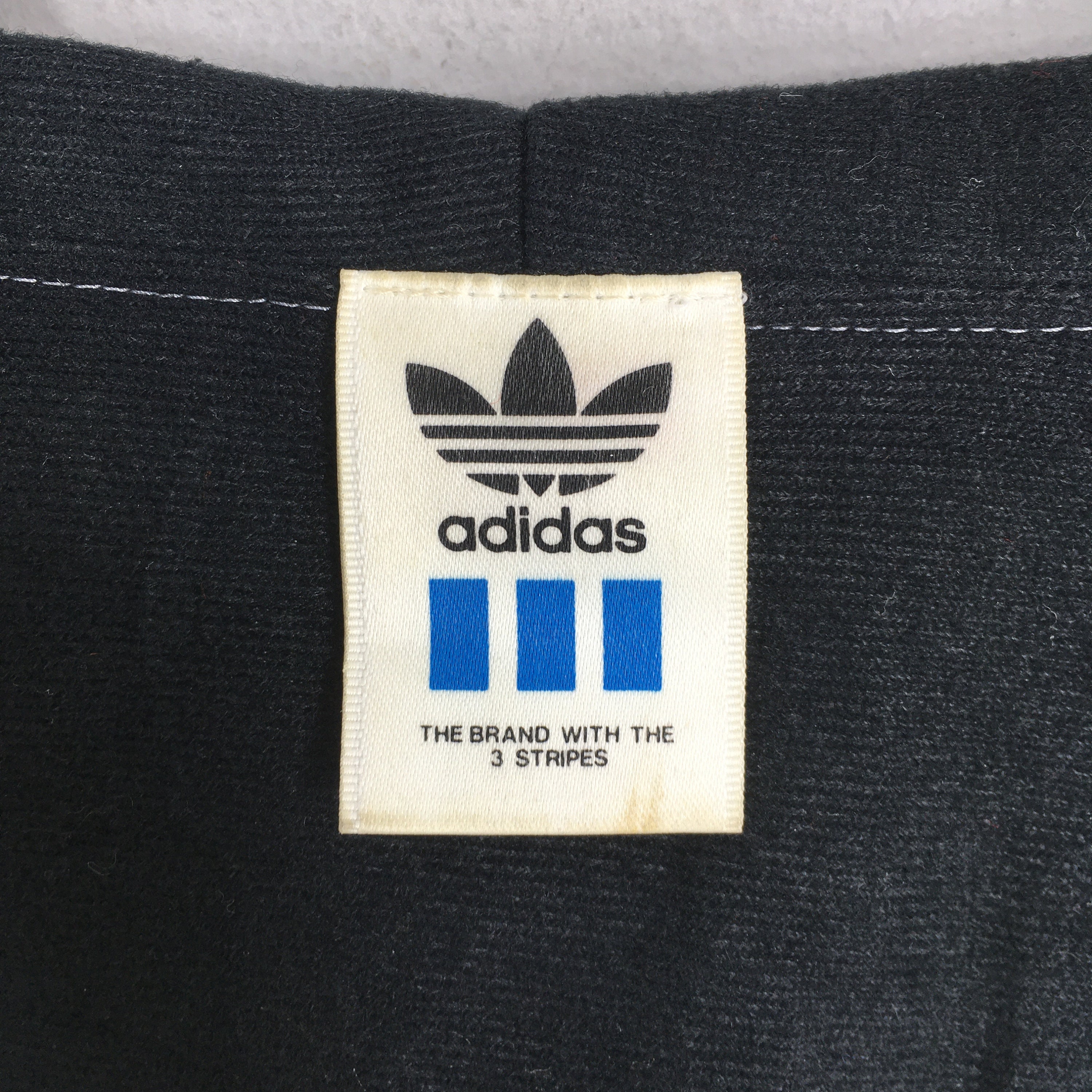 Retro Addidas brand new with tag. Very hip Adidas Superstar Size Tag - Cream White for sale | eBay main image 4