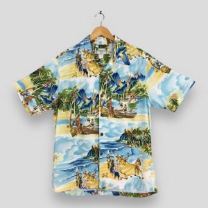 Vintage 90-tals Kamehameha Hawaiian Aloha-skjorta Medium solnedgång havsutsikt tropisk palmträd Hula-flicka Tiki Honolulu Beach Rayon Button Up M