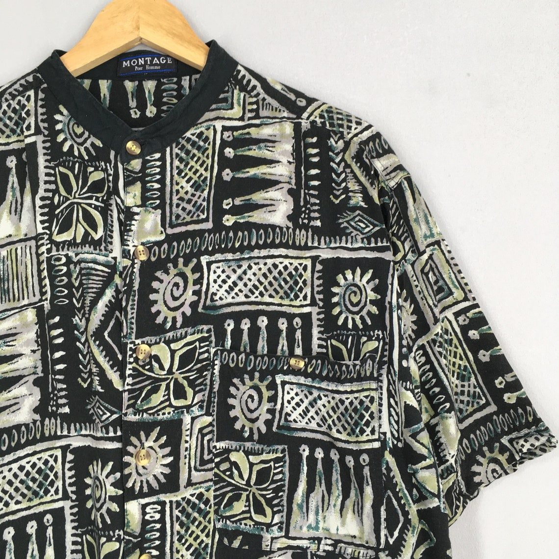 Vintage Montage Beach Hawaiian Navajo Silk Shirt Medium Hawaii Surf Abstract Pop Art Native Printed Button Up Aloha Wear Button Up Size M, foto 2 di 5
