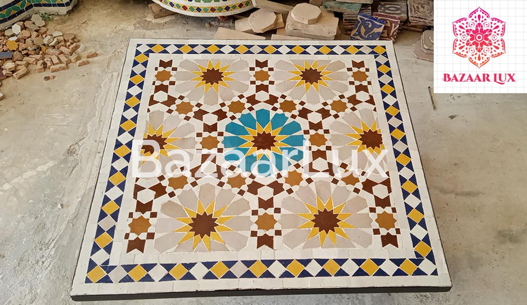 Table En Mosaïque Carrée