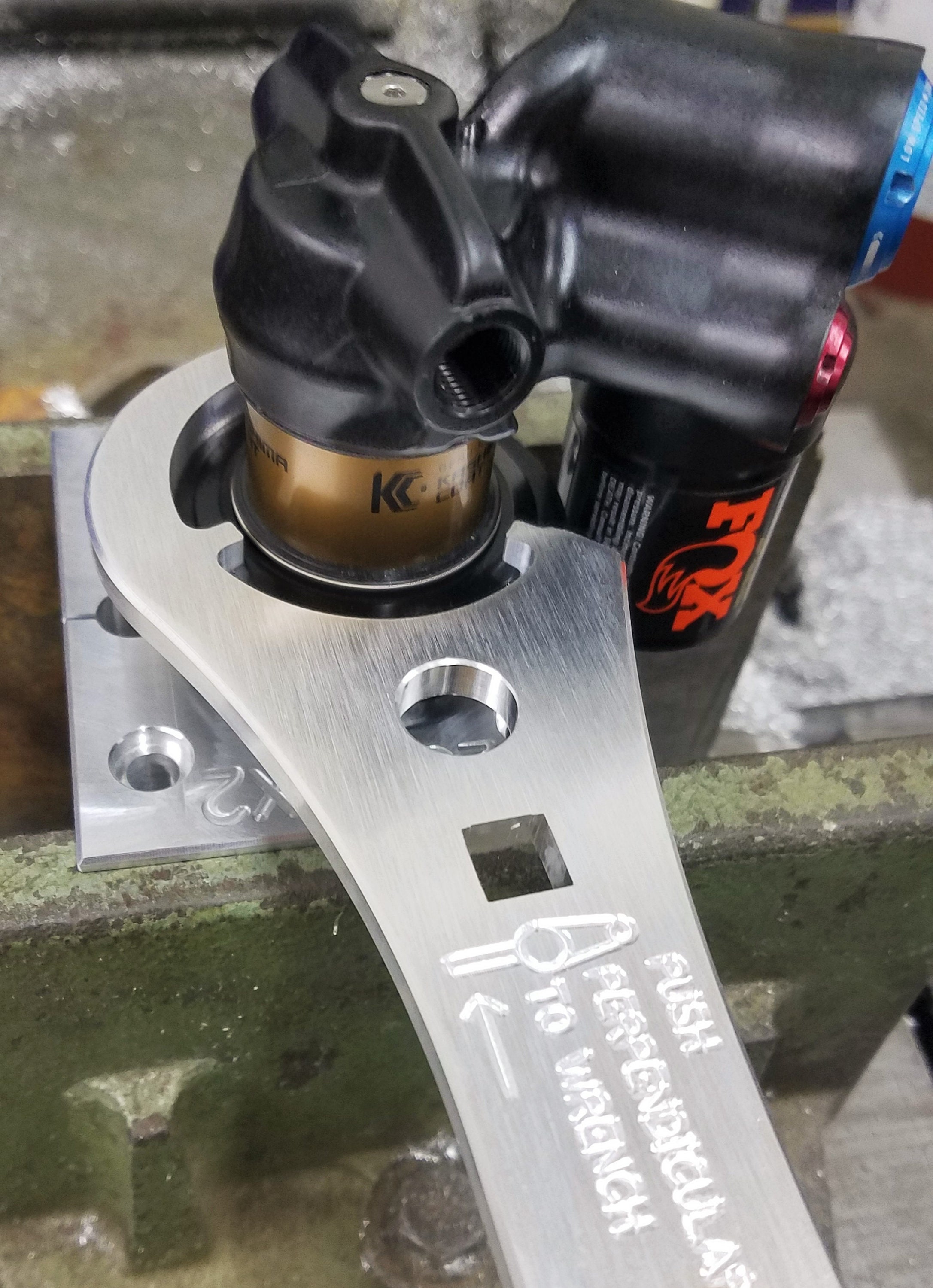 Sealhead Wench+Cartridge Sockets for DH x2 2021 Fox X2 Float Shock Vise