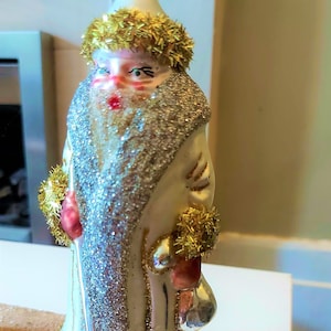vintage République tchèque, décoration de sapin de Noël peinte à la main en verre soufflé - Grand père Noël argenté/doré