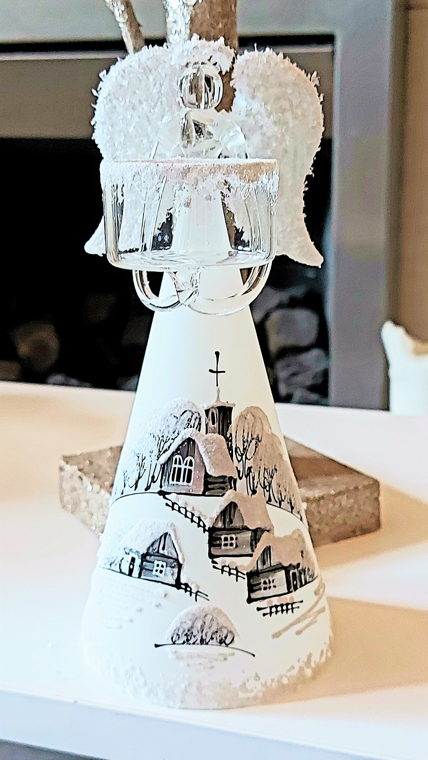 Ange de Noël en verre transparent h 4,6 cm