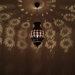 Pendentif marocain Lumière; modèle arabe oriental; Lumière de pendentif en métal ; Lampe marocaine ombre à lampe marocaine, pendentif de ceilling, éclairage marocain