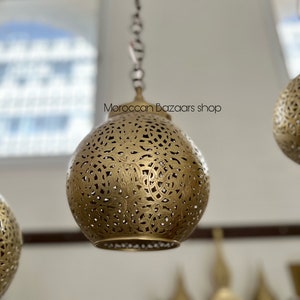 Light fixture, Moroccan lamp, pendant light, Moroccan light fixture, Moroccan ceiling light, Moroccan pendant light.
