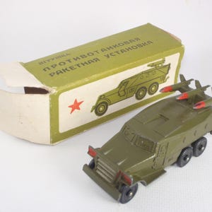 1984 New USSR Rocket launcher Military Metal Model with Missiles in Factory Box Original Excellent Collectible